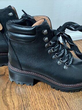 NEW Black Leather Combat Boots Heel Lace up Shoe Gentle Souls Kenneth Cole sz 8